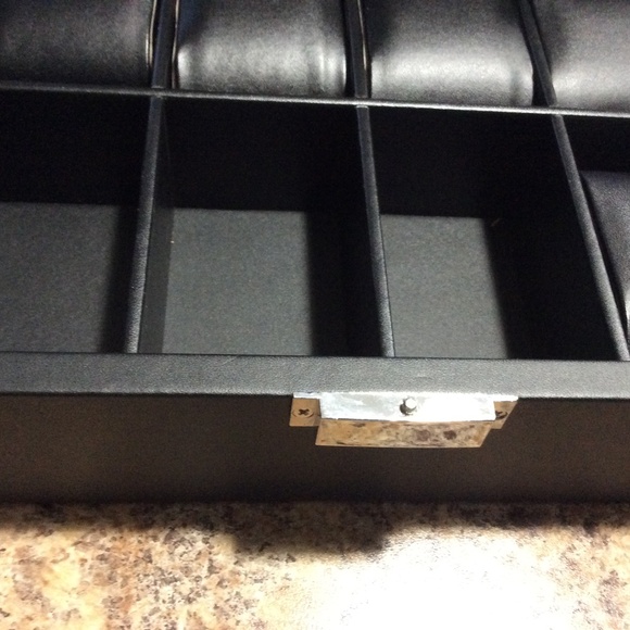 WATCH BOX - Picture 3 of 7